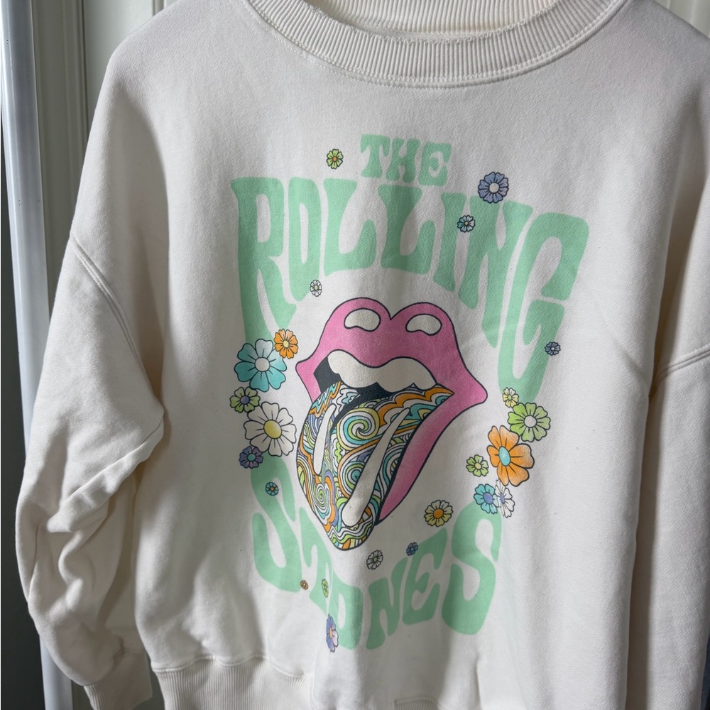 American Eagle Outfitters Cream Graphic Sweater